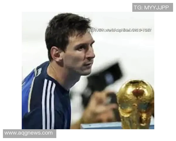 屡遭羞辱却依然坚持不懈的足球明星逆袭之路