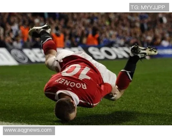 总是被足球打中的球星盘点 他们的尴尬瞬间和反应真实记录