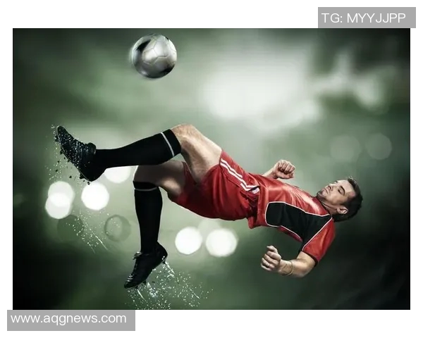 爱穿高筒袜的足球明星们展现独特个性与时尚魅力的赛场风采 爱穿高筒袜的足球明星们展现独特个性与时尚魅力的赛场风采