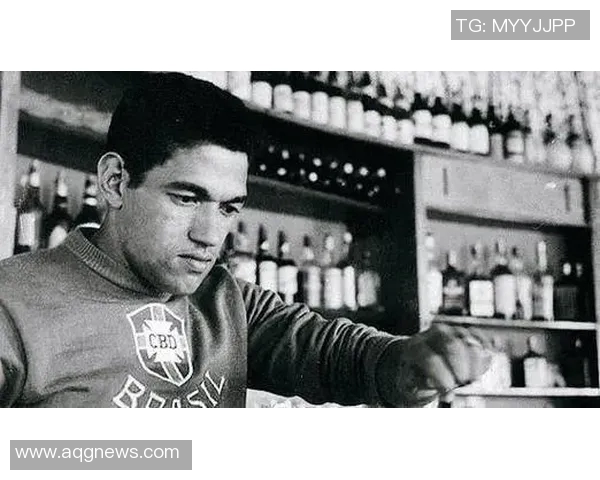 足球史上最具影响力的8号球星 谁才是最强8号的代表人物